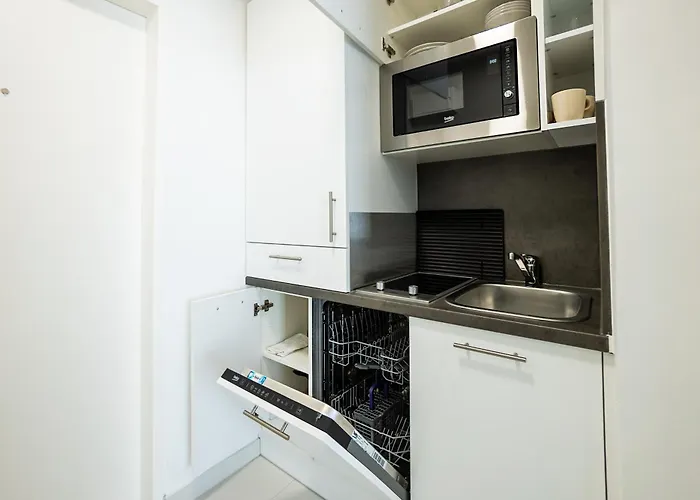 In Center With A Modern Design Appartamento